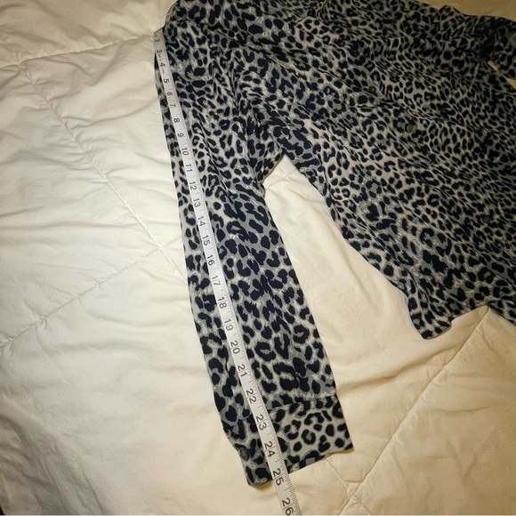 Jones of NY Navy and GrayLeopard Print Button-Up Blouse size 22W - Picture 7 of 12